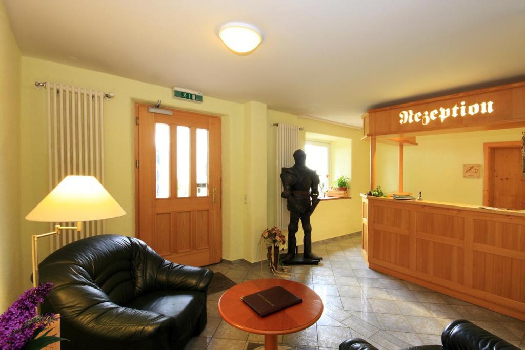 Hotel Trasen Waldkraiburg Eksteriør bilde